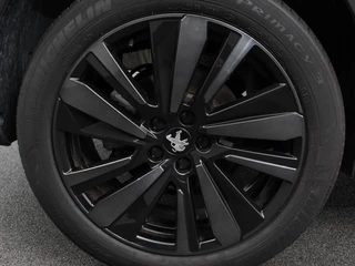 Peugeot 5008 Peugeot 5008 1.2 PureTech GT Black Pack 7p Climate control Adaptive cruise control Achteruitrijd camera Verwarmde voorstoelen Keyless Navigatie LED Apple Carplay/ Android Auto - afbeelding nr 32