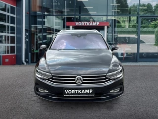 Volkswagen Passat Volkswagen Passat Variant 2.0 TDI DSG BUSINESS CAMERA/MEMORY/NAVI/ACC/STOELVERW/E-KLEP - afbeelding nr 2