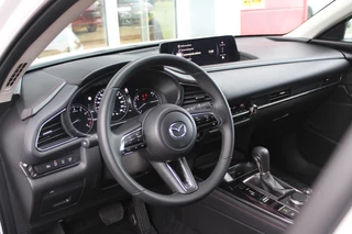 Mazda CX-30 Mazda CX-30 2.0 e-SkyActiv-G M 150PK AUTOMAAT Hybrid HOMURA | HEAD UP DISPLAY | NAVIGATIE | ELEKTRISCHE ACHTERKLEP | DODEHOEK DETECTIE | APPLE CARPLAY/ANDROID AUTO | STOEL VERWARMING | ADAPTIVE CRUISE CONTROL | CLIMATE CONTROL | LICHTMETALEN VELGEN BLACK | GETINTE RUITEN | - afbeelding nr 6