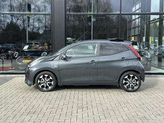 Toyota Aygo Toyota Aygo 1.0 VVT-i x-joy cabrio | Apple carplay | Camera - afbeelding nr 28