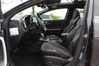 Kia ProCeed Kia ProCeed 1.6 T-GDI GT / Panoramadak / Camera / Leder&Alcantara / 18'' / Keyless / JBL / DAB / Sideskirts / Stuurverwarming / Stoelverwarming / DAB / Dodehoek / ACC - afbeelding nr 10