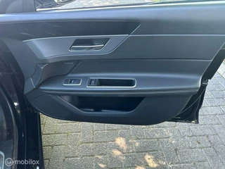 Jaguar XF Jaguar XF 2.0d Corporate Edition R-Sport, Groot O.H. Lees - afbeelding nr 33