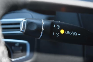 Mercedes-Benz C-Klasse Mercedes-Benz C200 Cabrio AMG ILS-LED Leder Camera 19