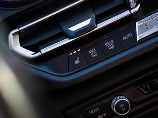 BMW 1 Serie BMW 1-serie M135i xDrive High Executive|PANO|MAXTON|19'' - afbeelding nr 24