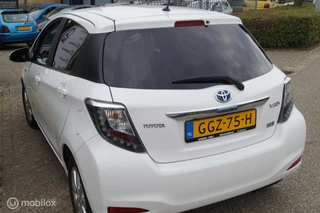 Toyota Yaris Toyota Yaris 1.5 Full Hybrid Aspiration dealeronderhouden. - afbeelding nr 13