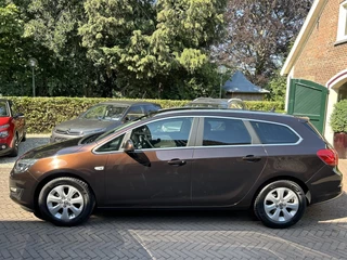 Opel Astra Opel Astra Sports Tourer 1.4 Turbo 140pk Edition Navi, Clima, Trekhaak, LMV - afbeelding nr 9