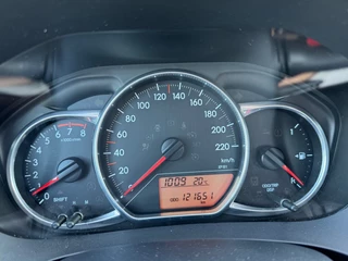 Toyota Yaris Toyota Yaris 1.3 VVT-I STYLE - afbeelding nr 30