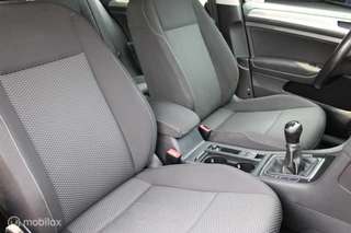 Volkswagen Golf Volkswagen Golf Variant 1.0 TSI Trendline Business, Pdc Voor + achter + Trekhaak, Navi + app Connect, Cruise, Clima, LMV - afbeelding nr 9