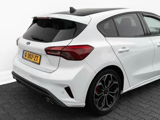 Ford Focus Ford Focus 1.0 125pk EcoBoost ST Line Business | B&O Sound | Full LED | 18 inch LMV - afbeelding nr 40