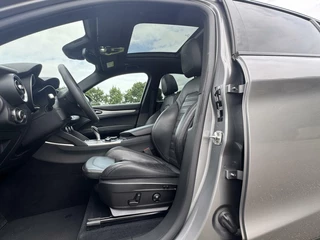 Alfa Romeo Stelvio Alfa Romeo Stelvio 2.0t Q4 Veloce 280pk, pano, 20 inch! - afbeelding nr 11