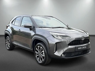 Toyota Yaris Cross 1.5 Hybride 130 pk Black Edition, Safety + Winter pakket.
