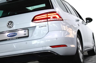 Volkswagen Golf Volkswagen Golf Variant 1.5 TSI DSG Highline PANO VIRTUAL CARPL ACC STUURVW '19 - afbeelding nr 27