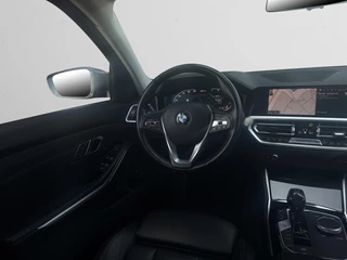 BMW 3 Serie BMW 330e Plug-in Hybrid | 66.417 km | Shadow Line | M Velgen | Achteruitrijcamera | Stoelverwarming|PDC| - afbeelding nr 4