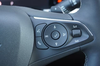 Opel Grandland Opel Grandland 1.2 Turbo Ultimate Automaat / Camera / Stoel- en stuurverwarming / Navi / Alcantara - afbeelding nr 20