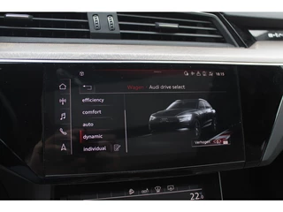 Audi e-tron Audi e-tron e-tron 55 quattro advanced Pro Line Plus 95 kWh / Full option! / Trekhaak / Panoramadak / 360Camera / Head-up / B&O / Keyless / 21'' / Softclose / Stoelmassage / Luxe Leder / Nachtzicht / DAB / ACC - afbeelding nr 22