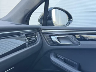 Porsche Macan Porsche Macan 3.0 S|Luchtvering|Adaptieve sportstoelen|Panoramadak|Trekhaak|21