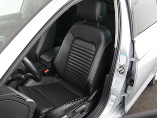 Volkswagen Passat Volkswagen Passat 1.4 TSI PHEV GTE | Panoramadak | Leder |  Stoelverwarming | Trekhaak | Camera | Park Assist | Adaptive cruise | Side Assist | Matrix LED | Carplay | Navigatie - afbeelding nr 7
