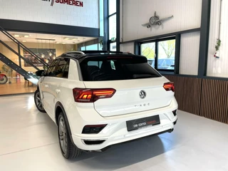 Volkswagen T-Roc Volkswagen T-Roc 1.5 TSI R-Line/ Camera/ Pano.Dak/ Virtual Dashboard - afbeelding nr 5