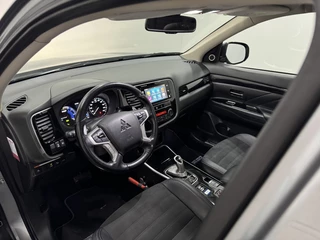 Mitsubishi Outlander Mitsubishi Outlander 2.4 PHEV Intense+ - afbeelding nr 13