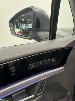 Volkswagen Touareg Volkswagen Touareg 3.0 TSi DSG R-Line 4Motion Navigatie-Pano-Elektr.Trekhaak-Achterasbesturing-Adapt.Cr.Contr-Carplay-Clima-Camera-Stoel/Stuurverwarming-Luchtvering-Headup - afbeelding nr 16