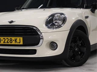 MINI 3-deurs [APPLE CARPLAY, VOL LEDER, CRUISE CONTROL, NAVIGATIE, AIRCO, NIEUWSTAAT] - afbeelding nr 18