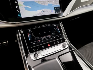 Audi Q7 Audi Q7 55 TFSI quattro S-Line Sport 7 Persoons 340Pk Automaat (PANORAMADAK, MATRIX LED, LUCHTVERING, HEAD-UP DISPLAY, BANG&OLUFSEN, TREKHAAK, MEMORY SEATS, APPLE CARPLAY, NIEUWSTAAT) - afbeelding nr 10