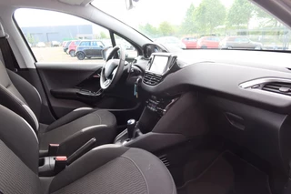 Peugeot 208 Peugeot 208 1.2 e-VTi Style AUTOMAAT 82pk NAVI, PDC, Cruise, 1e eigenaar - afbeelding nr 8