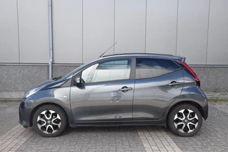 Toyota Aygo Toyota Aygo 1.0 VVT-i x-cite | Schuif-kanteldak | Cruise control | Apple carplay | - afbeelding nr 5