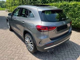 Mercedes-Benz GLA Mercedes-Benz GLA GLA 250e AMG int + ext Pano dak - afbeelding nr 13