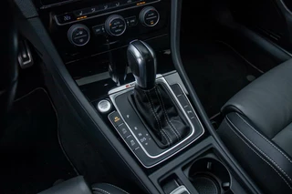 Volkswagen Golf Volkswagen Golf 2.0 TSI 4Motion R, Pano, Leder,Sfeer,Carplay - afbeelding nr 19
