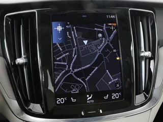 Volvo V60 Volvo V60 2.0 B4 Inscription | Panoramadak | Trekhaak |  Leder | Stoel & stuurverwarming | Head-Up | Adaptive cruise | Harman/Kardon | 360 camera | Carplay | Navigatie | Memory | Full LED | Keyless - afbeelding nr 22