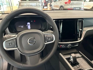 Volvo V60 Volvo V60 B4 Essential Edition | Climate Pack | Achteruitrijcamera | - afbeelding nr 5