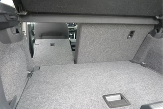 Volkswagen Polo Volkswagen Polo 1.0 TSI 95 PK Comfortline , Trekhaak , Stoelverwarming , Navigatie , Parkeersensoren , Climate control , 17