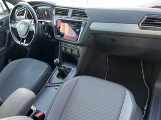 Volkswagen Tiguan Volkswagen Tiguan 1.4 TSI R-LINE LED+CARPLAY+VIRTUAL 1E EIG. - afbeelding nr 2