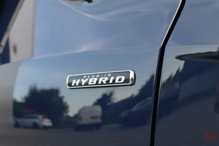 Ford Kuga Ford Kuga 2.5 PHEV ST-Line / Trekhaak / Camera / Stoel+stuur+ruit verwarmd / 1e eigenaar - afbeelding nr 13