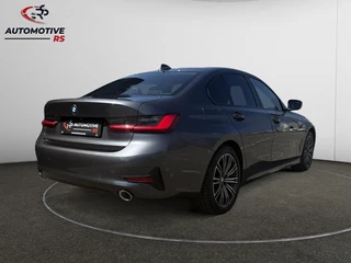 BMW 3 Serie BMW 330e Plug-in Hybrid | 66.417 km | Shadow Line | M Velgen | Achteruitrijcamera | Stoelverwarming|PDC| - afbeelding nr 14
