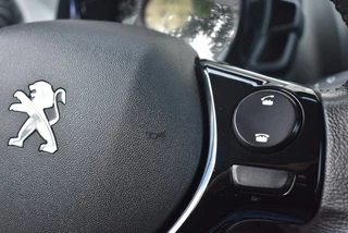 Peugeot 108 Peugeot 108 1.0 E-VTI ALLURE / CARPLAY / AIRCO / CRUISE CONTROL - afbeelding nr 17