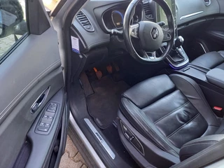 Renault Grand Scénic Renault Grand Scénic GRAND SCENIC 1.2 TCE BOSE - afbeelding nr 18