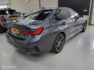 BMW 3 Serie BMW 3-serie 320i Executive Edition Aut./Digitaal dash/Nap! - afbeelding nr 13