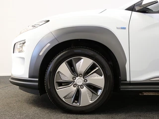 Hyundai Kona Hyundai Kona EV Premium 64 kWh | Trekhaak | Achteruitrijcamera | Dodehoek det - afbeelding nr 7