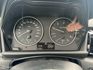 BMW 2 Serie BMW 2-serie Active Tourer 220d Executive - afbeelding nr 14