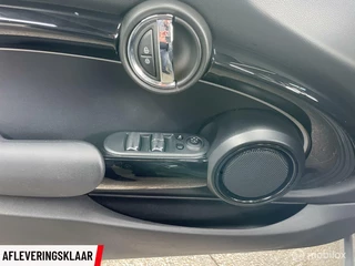 MINI Cooper S Cabrio Mini Cabrio Cooper S Automaat / JCW / Pakket XL / 18