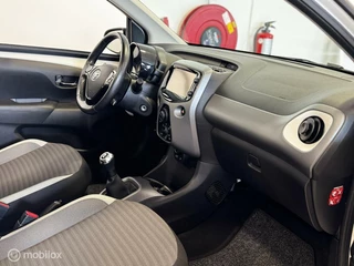 Toyota Aygo Toyota Aygo 1.0 VVT-i x-play Cabrio| NAP| NAV| CAM| Uniek! - afbeelding nr 12