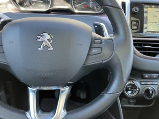 Peugeot 2008 Peugeot 2008 1.2 PureTech Active AUT. | bi-tone | navigatie | panoramadak | airco | bluetooth | NL auto - afbeelding nr 25