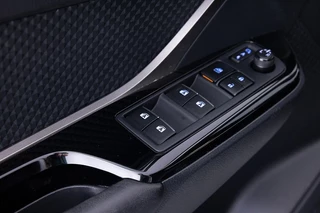 Toyota C-HR Toyota C-HR 1.8 Hybrid Style Automaat *NAVI *unieke km.stand* - afbeelding nr 7