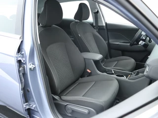 Hyundai Kona Hyundai Kona Electric Comfort 65.4 kWh | Navigatie | Camera | Cruise control - afbeelding nr 12