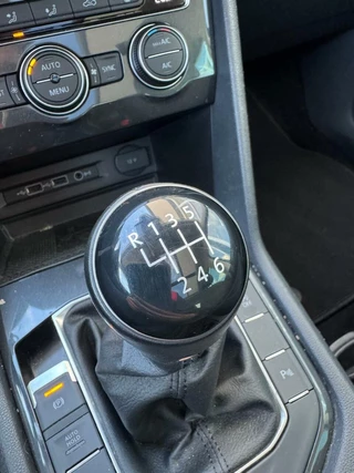 Volkswagen Tiguan Volkswagen Tiguan 1.5 TSI Comfortline Business|Panorama|ACC|Stoelverwarming|PDC|Airco|Navi| - afbeelding nr 18