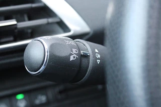 Peugeot 5008 Peugeot 5008 1.2 130PK AUTOMAAT GT PACK BUSINESS | PANORAMISCH SCHUIF/KANTEL DAK | AFNEEMBARE TREKHAAK | ALCANTARA BEKLEDING | FULL LED KOPLAMPEN | FOCAL AUDIO | 19