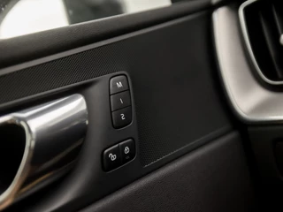 Volvo XC60 255Pk Automaat (PANORAMADAK, APPLE CARPLAY, MEMORY SEATS, LEDER, CAMERA, ADAPTIVE CRUISE, STOELVERWARMING, KEYLESS, NIEUWE APK, NIEUWSTAAT) - afbeelding nr 14