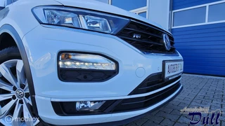 Volkswagen T-Roc Volkswagen T-Roc 1.5 TSI R-LINE 52834 KM NAVI HOOGZITTER!!! - afbeelding nr 23